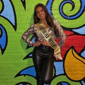 Meet your Posher, Isabella